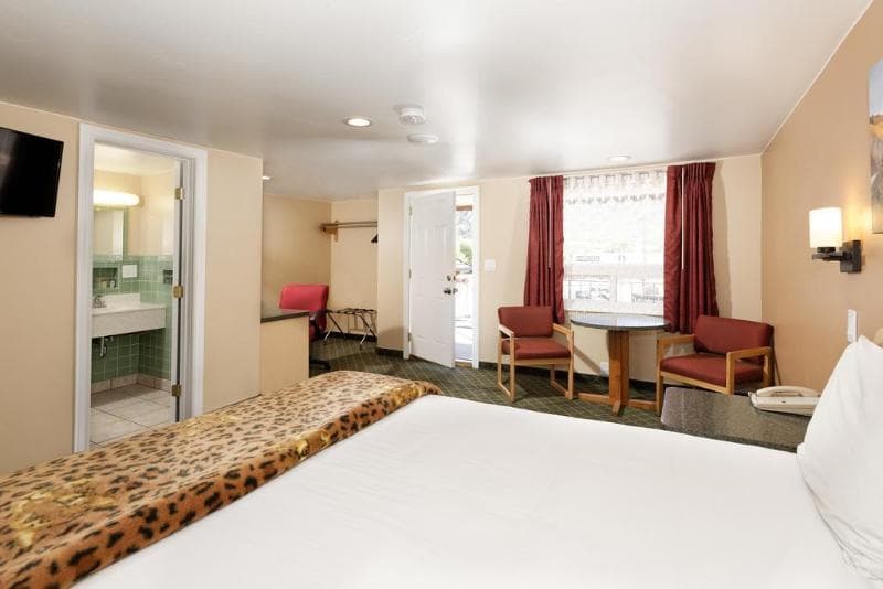 Glenwood Motor Inn 4
