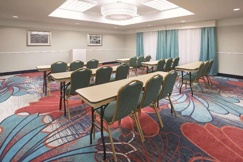 La Quinta Inn & Suites by Wyndham Gallup photo 1