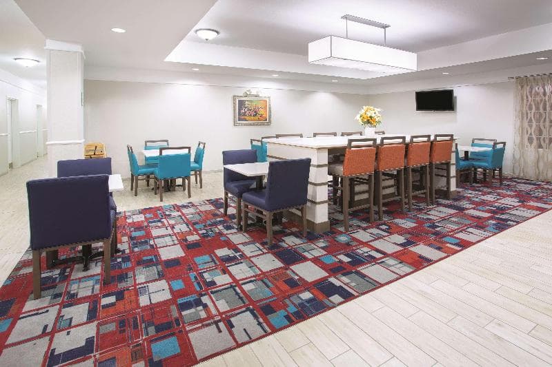 La Quinta Inn & Suites by Wyndham Gallup 3