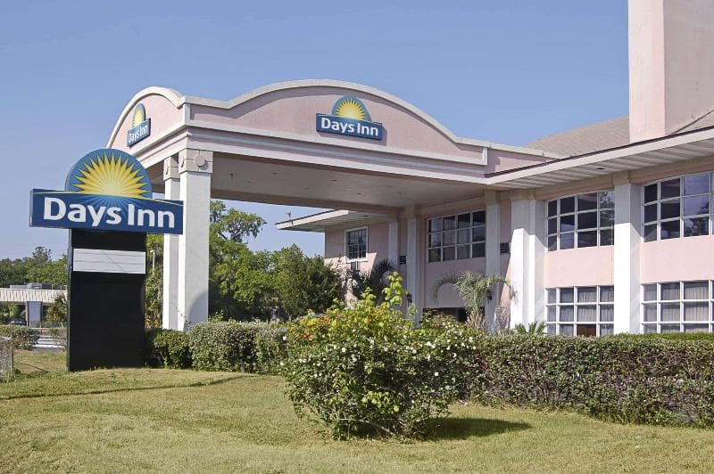 Days Inn by Wyndham Gainesville University 4