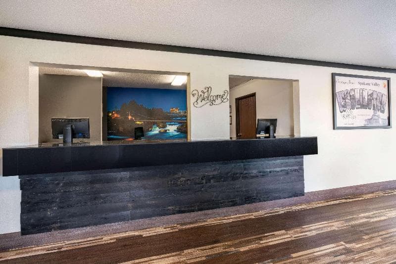Super 8 By Wyndham Spokane Valley 4