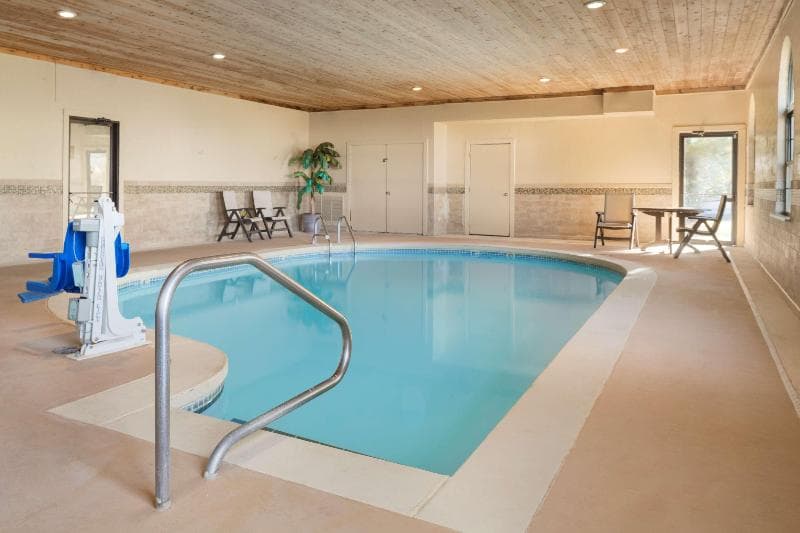 Country Inn & Suites By Radisson, Greenfield, In 5