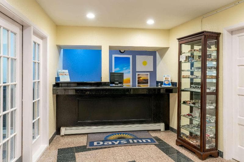 Days Inn By Wyndham Grants 4