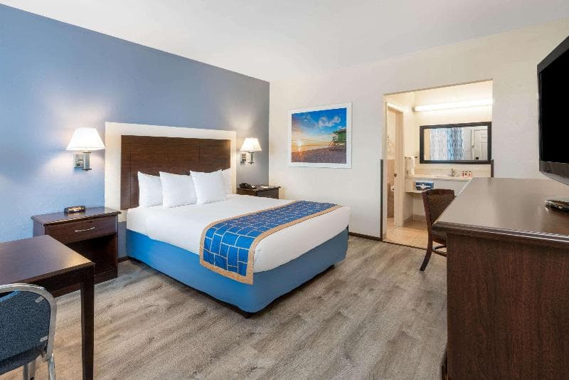 Days Inn By Wyndham Grants 3