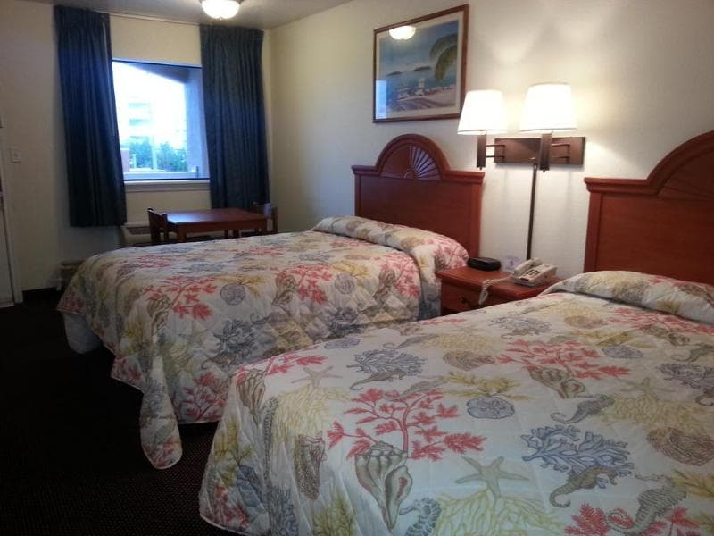 Beachcomber Inn photo 1