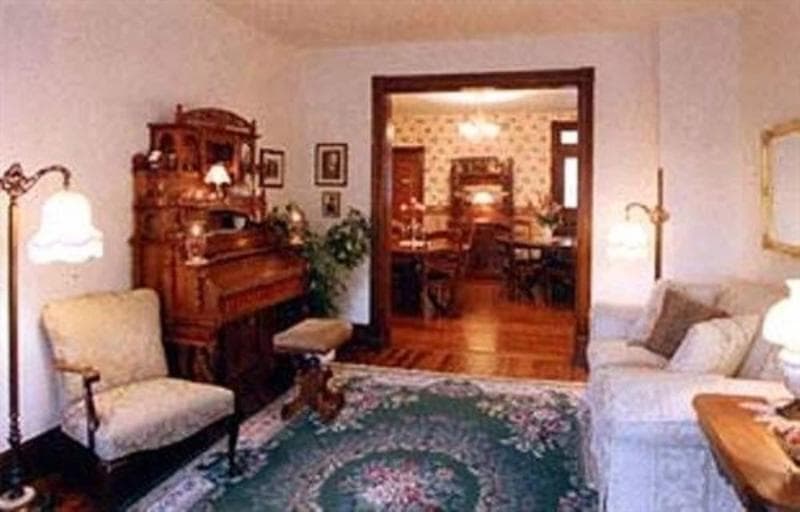 Brickhouse Inn 4