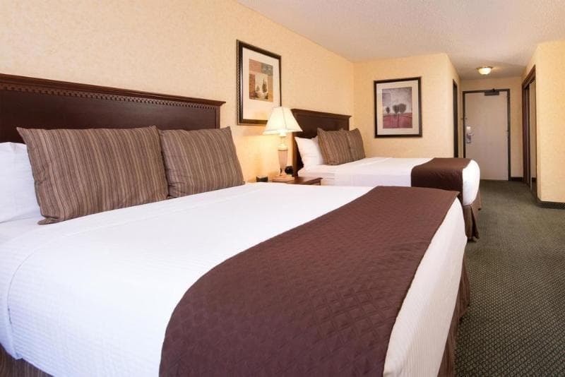 Ruby River Hotel 4