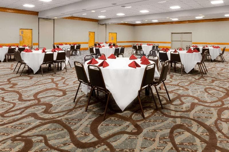 Days Inn By Wyndham Mccomb photo 1