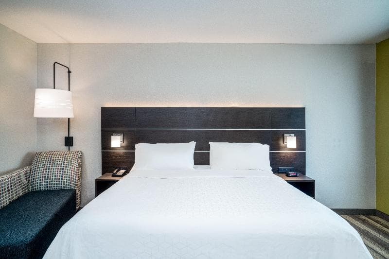 Holiday Inn Express Winona North 4