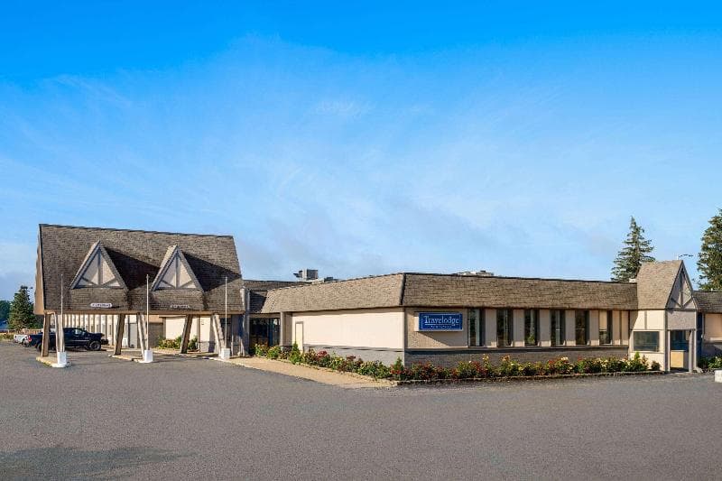 Travelodge By Wyndham Gaylord photo 1