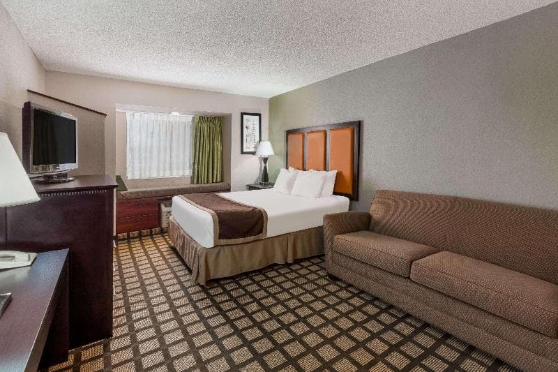 Baymont By Wyndham Gaylord 2