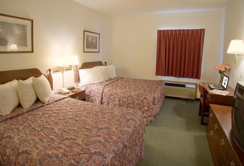 Americas Best Value Inn Gaylord 3