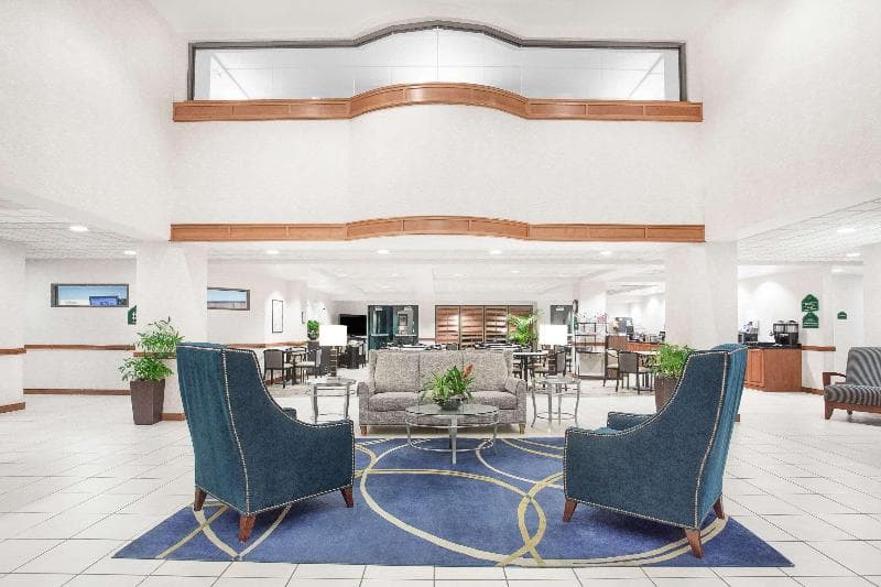 Wingate by Wyndham Green Bay/Airport 5