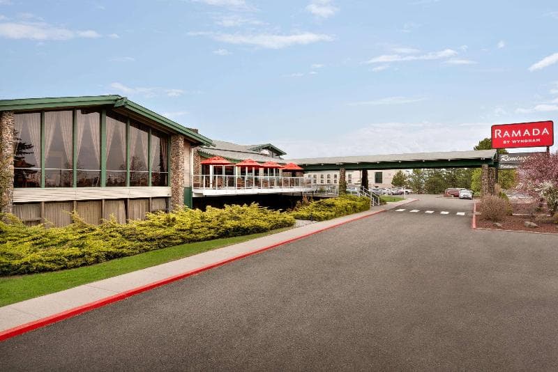 Ramada by Wyndham Spokane Airport 2
