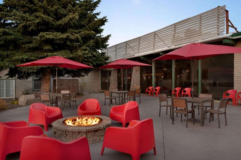 Ramada by Wyndham Spokane Airport 5