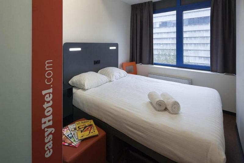Easyhotel Rotterdam City Centre 4