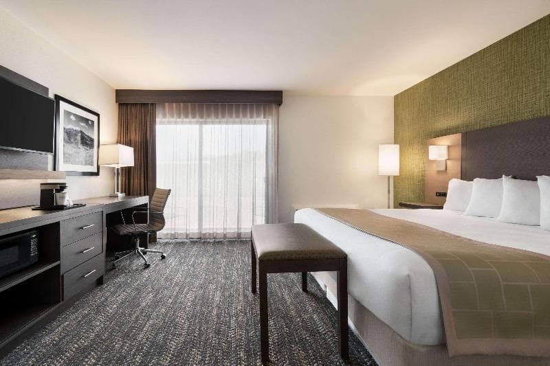 Days Hotel by Wyndham Flagstaff 5