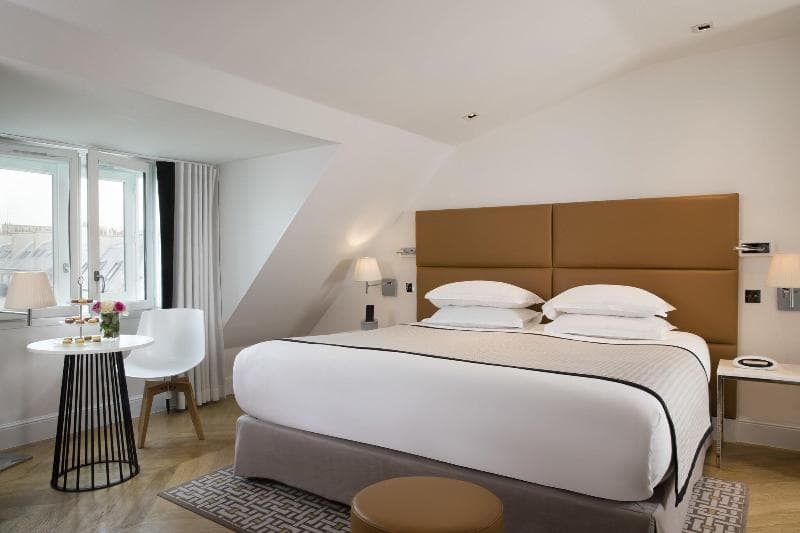 Hotel R De Paris 2