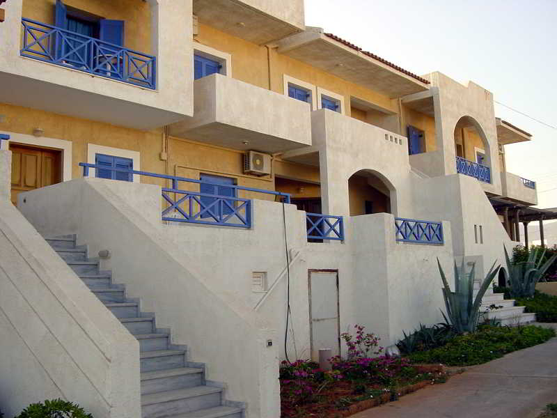 Mikes Beach Apartments & Studios 5
