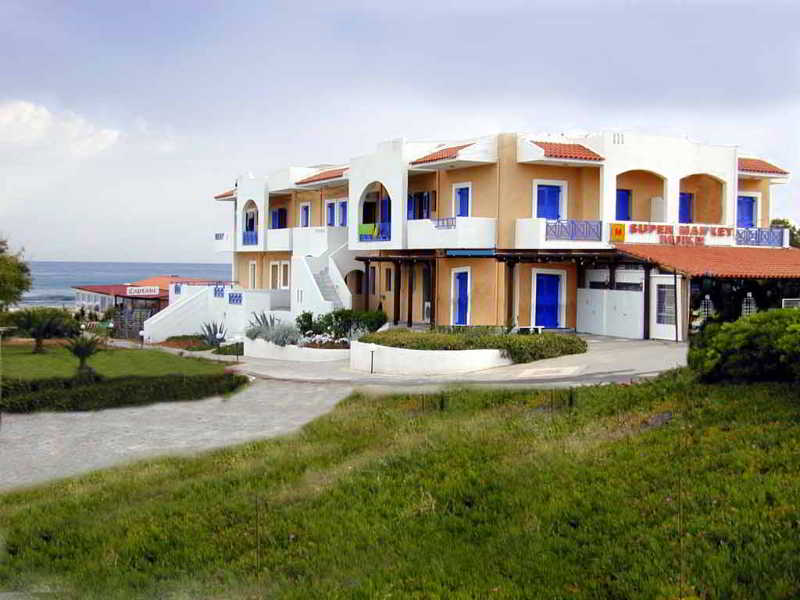 Mikes Beach Apartments & Studios main
