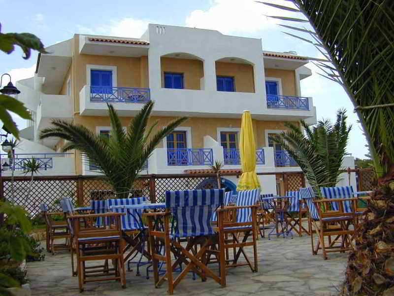 Mikes Beach Apartments & Studios 2