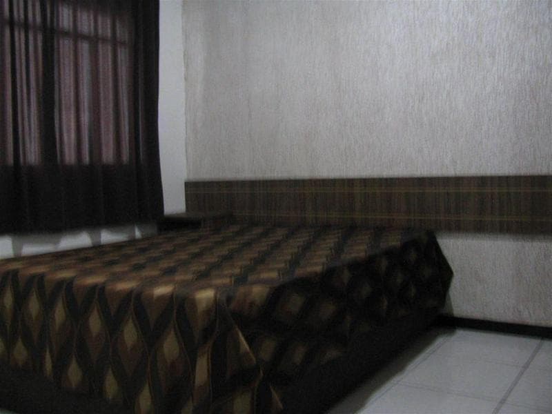 Hotel Holiday main