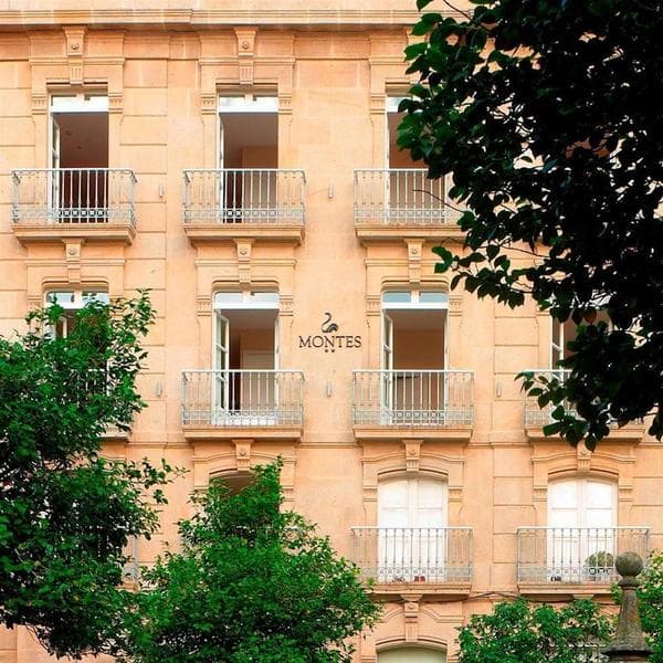 Hotel Montes photo 1