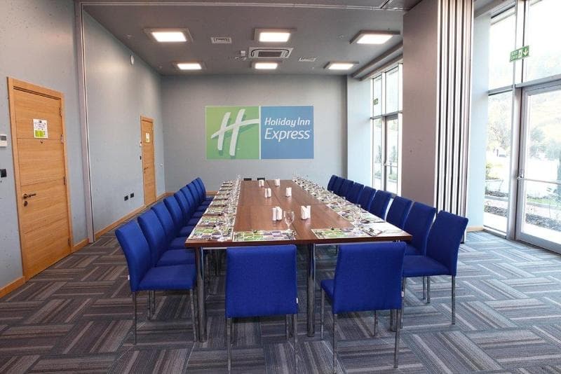 Holiday Inn Express Manisa West 4