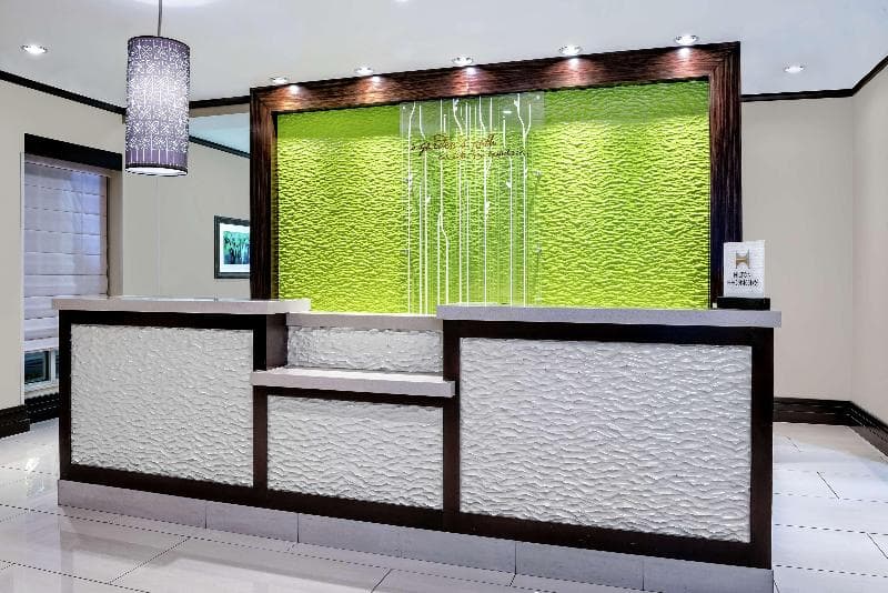 Hilton Garden Inn Victoria 3