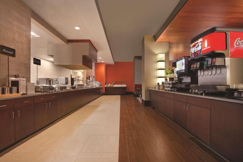Embassy Suites by Hilton Knoxville West 4