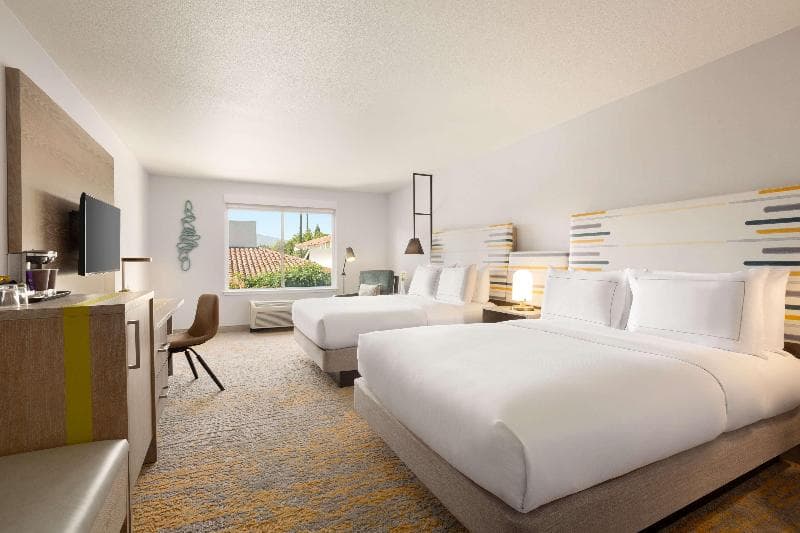 DoubleTree by Hilton Campbell - Pruneyard Plaza photo 1