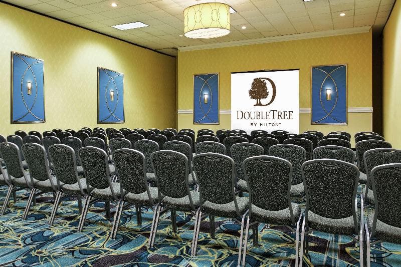 DoubleTree by Hilton Richmond - Midlothian photo 1