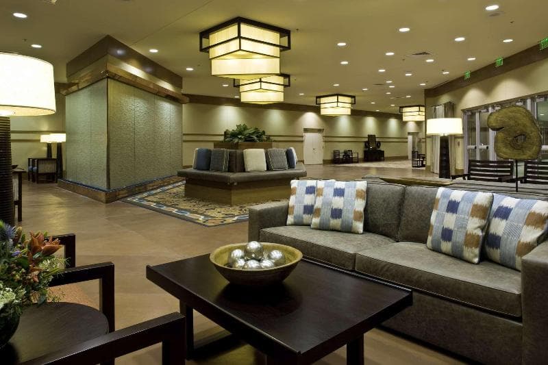 DoubleTree by Hilton Phoenix Tempe 2