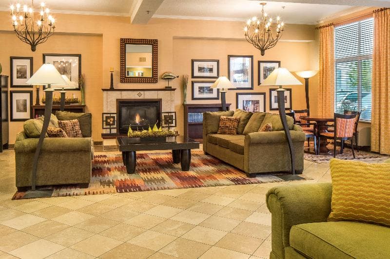 DoubleTree by Hilton Olympia 5