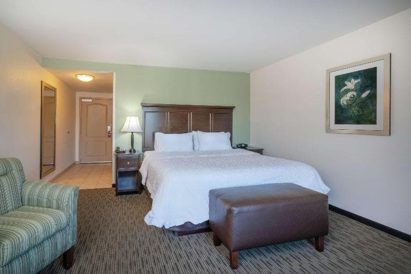 Hampton Inn University Area, Huntington, WV 3