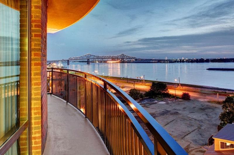 Hampton Inn & Suites Baton Rouge Downtown 1