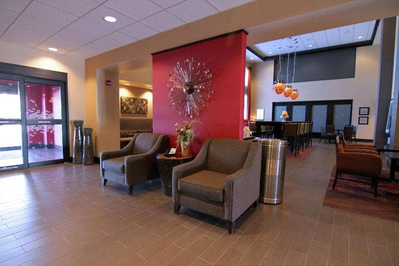 Hampton Inn & Suites Grand Forks 5