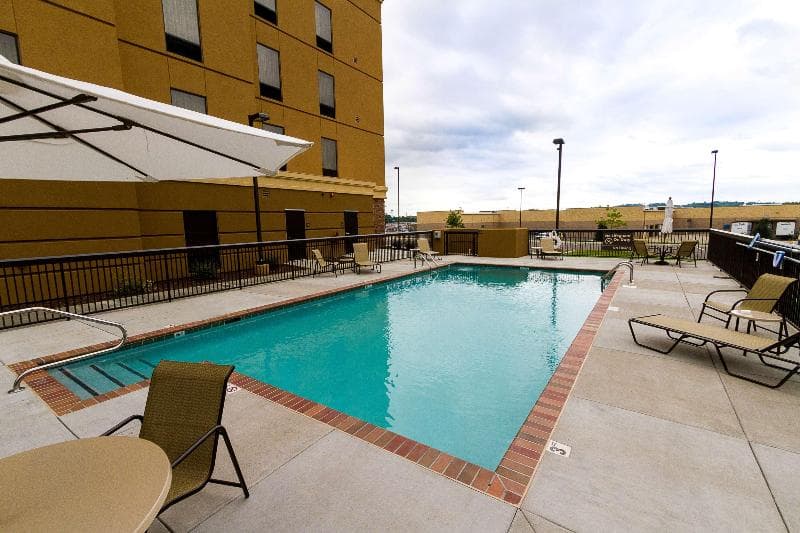 Hampton Inn Fayetteville 3