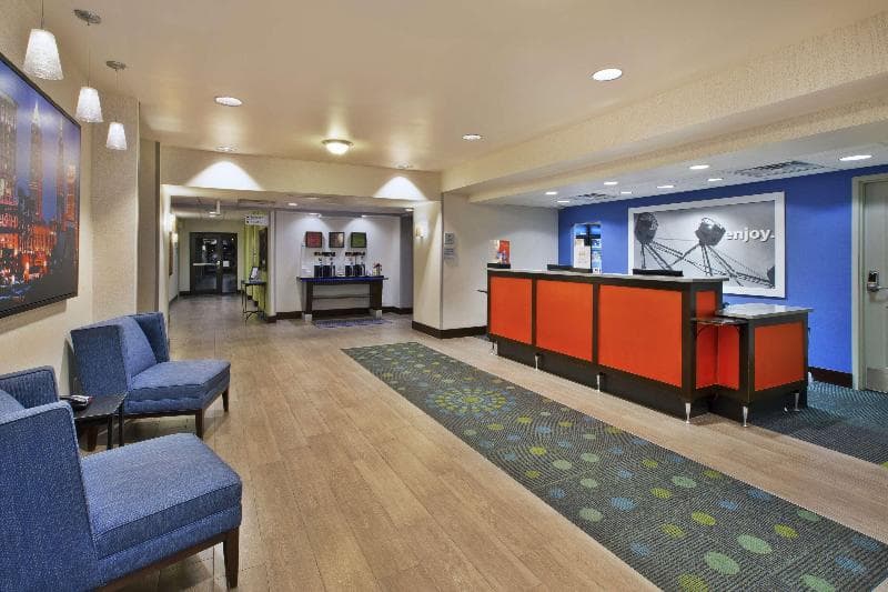 Hampton Inn & Suites Elyria 3