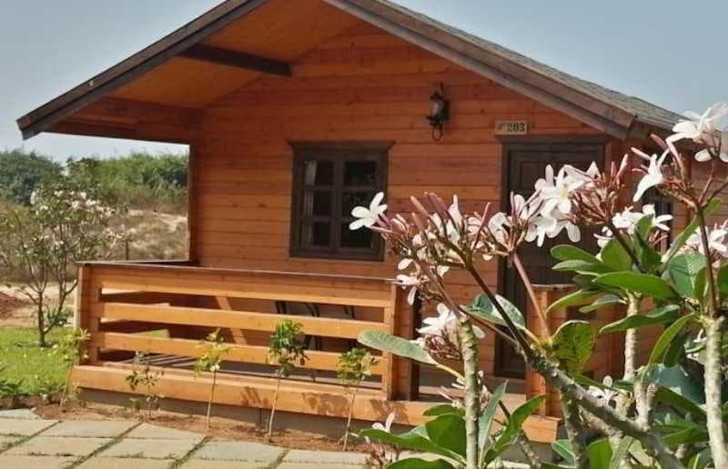 Beira Mar Beach Resort main