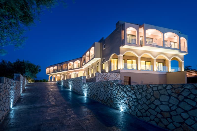 Elegance Luxury Executive Suites - Adults Only photo 1