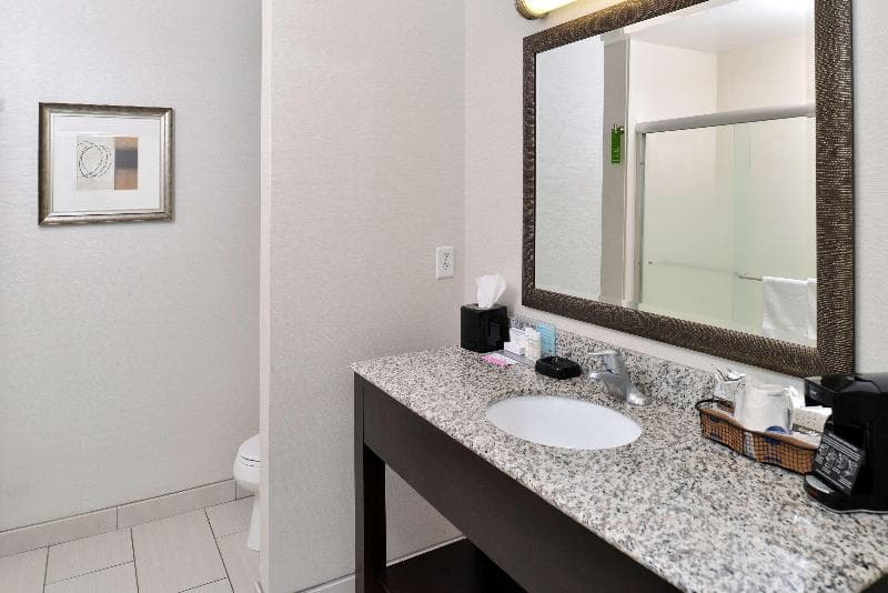 Hampton Inn Middletown 5