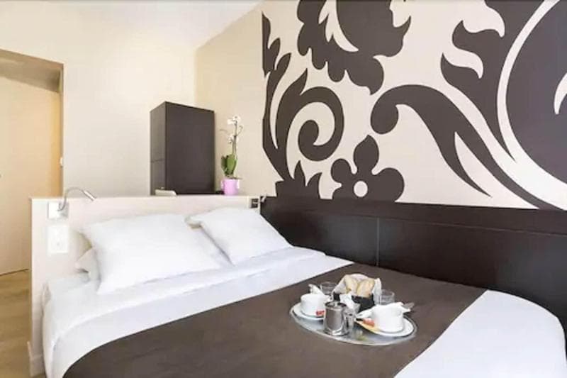Hotel Bastille Secret 3