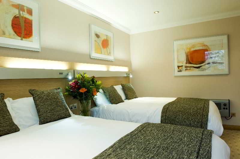 Carlton Hotel 5