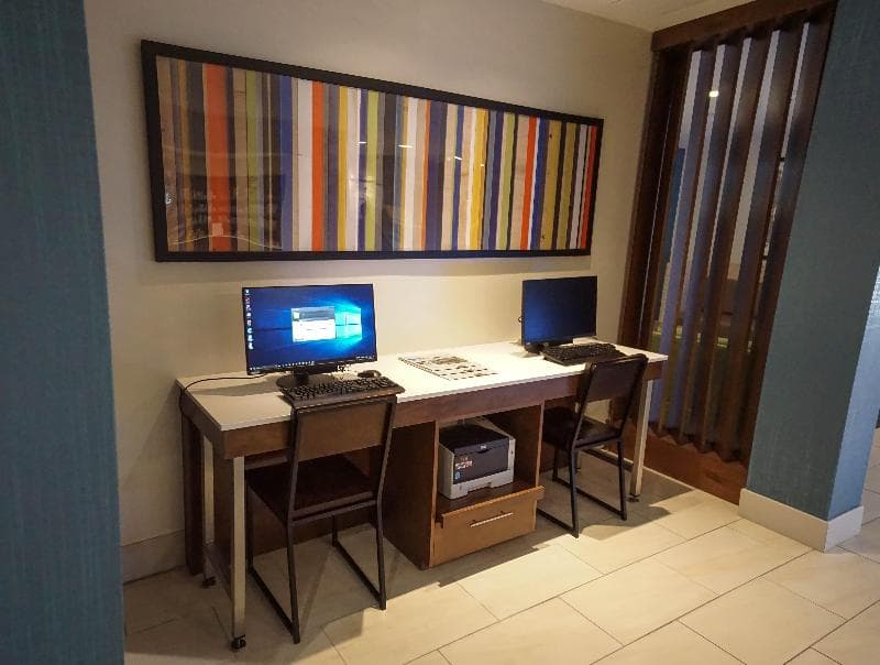 Holiday Inn Express Hotel & Suites Savannah - Midtown photo 1