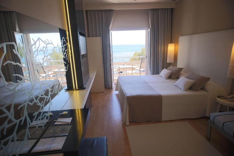 Canyelles Marina 3000 5