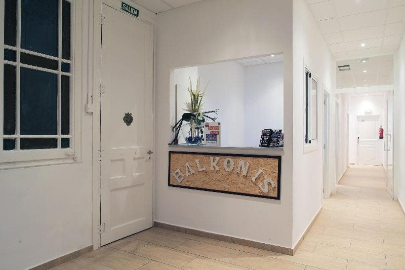 Balkonis Hostal 3