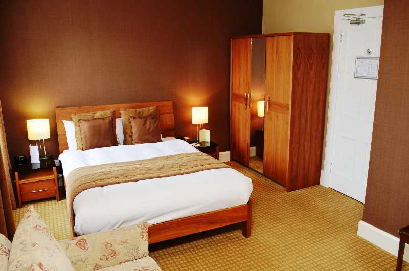The Royal Hotel photo 1