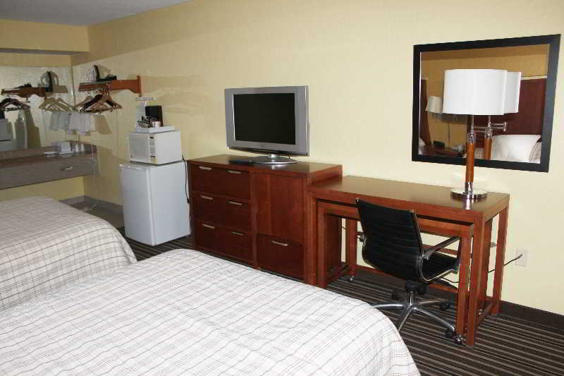 Lodge At Mill Creek Hotel 5