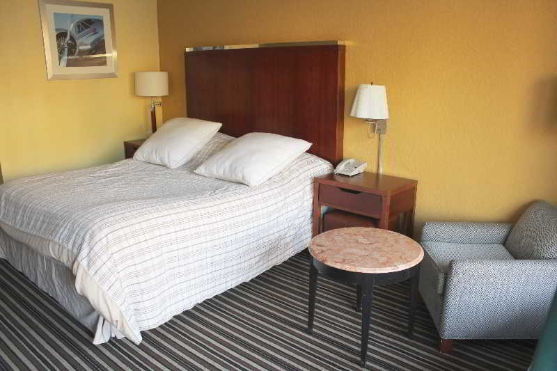 Lodge At Mill Creek Hotel 4